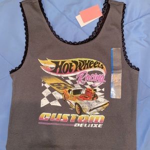 hot wheels tank NWT